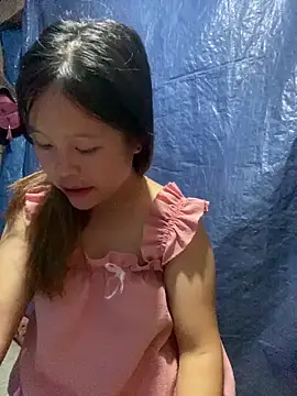 Snapshot of O_o_UwU_o_O chatting on 10-01-25, 06:41 O o UwU o O online show from 10-01-25, 06:41