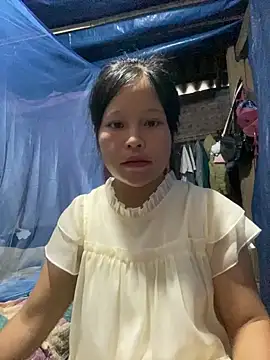 Snapshot of O_o_UwU_o_O chatting on 10-18-25, 08:26 O o UwU o O online show from 10-18-25, 08:26