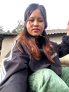 Snapshot of O_o_UwU_o_O chatting on 11-20-25, 01:39 O o UwU o O online show from 11-20-25, 01:39