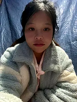 Snapshot of O_o_UwU_o_O chatting on 11-24-25, 10:04 O o UwU o O online show from 11-24-25, 10:04