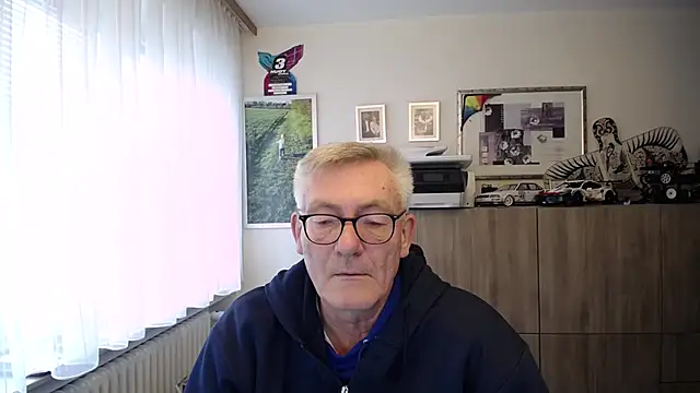 Snapshot of randyandy67 chatting on 11-20-25, 01:11 randyandy67 online show from 11-20-25, 01:11