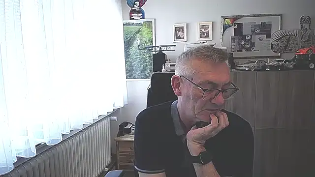 Snapshot of randyandy67 chatting on 03-09-26, 12:53 randyandy67 online show from 03-09-26, 12:53