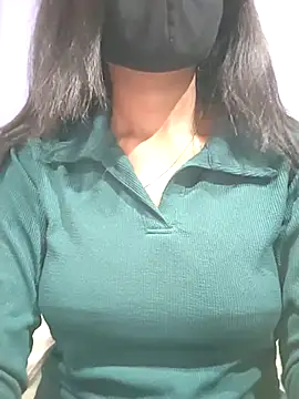 Snapshot of Tusha_001 chatting on 02-01-26, 05:22 Tusha 001 online show from 02-01-26, 05:22