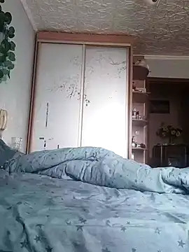 GlamMilena online show from 10-31-25, 12:17