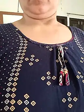 Snapshot of angel_ridhi chatting on 05-31-26, 02:20 angel ridhi online show from 05-31-26, 02:20