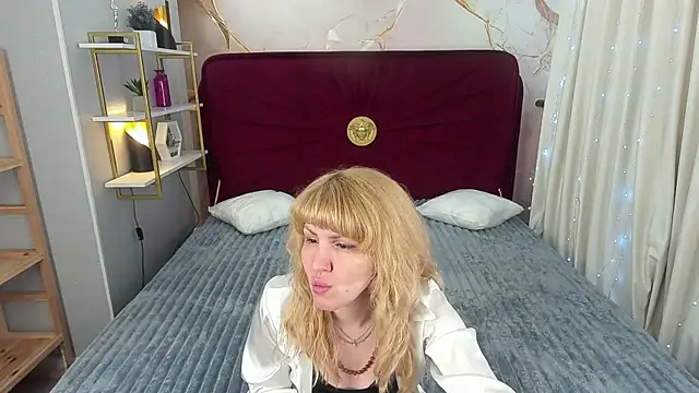 NatalyChanell online show from 09-13-25, 03:17