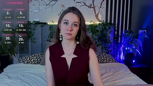 SkyHelen online show from 11-17-25, 04:18