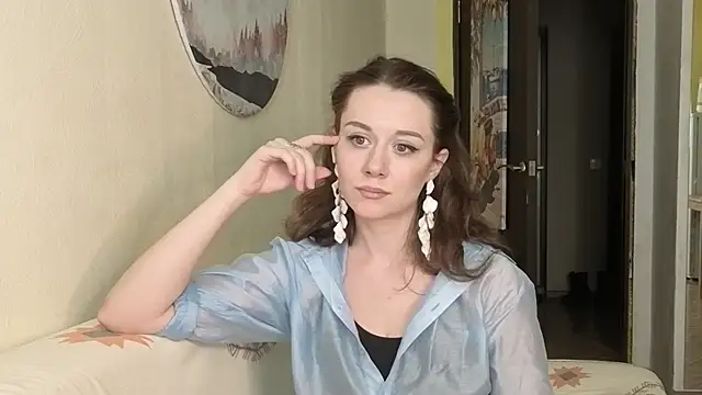 Snapshot of SkyHelen chatting on 02-27-26, 08:03 SkyHelen online show from 02-27-26, 08:03