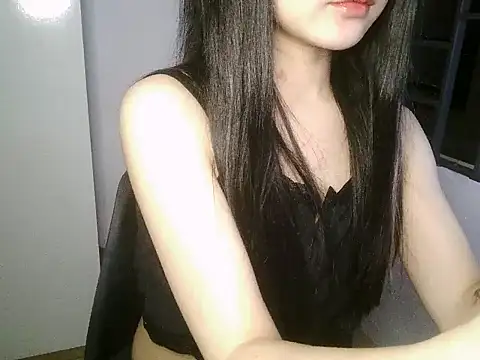 Annabelle-e online show from 10-28-25, 03:14