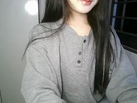 Snapshot of Annabelle-e chatting on 01-07-26, 06:32 Annabelle-e online show from 01-07-26, 06:32