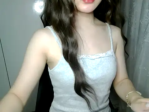 Snapshot of Annabelle-e chatting on 07-20-26, 05:48 Annabelle-e online show from 07-20-26, 05:48