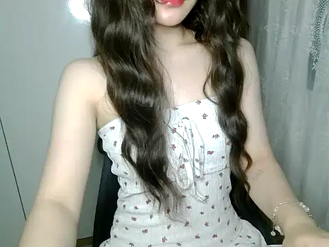 Snapshot of Annabelle-e chatting on 07-26-26, 06:59 Annabelle-e online show from 07-26-26, 06:59