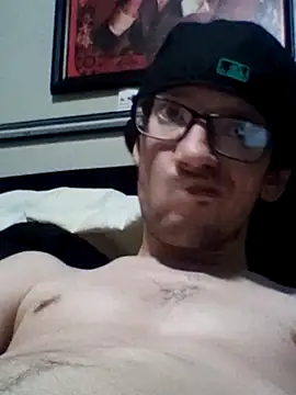 Snapshot of OchreTango466 chatting on 09-13-25, 06:24 OchreTango466 online show from 09-13-25, 06:24