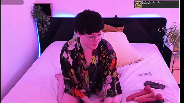 Snapshot of MossPrince chatting on 10-01-25, 07:42 MossPrince online show from 10-01-25, 07:42