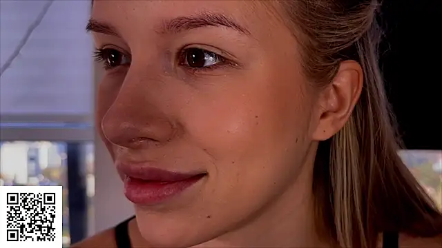 Snapshot of ElysiaXo chatting on 11-07-25, 12:16 ElysiaXo online show from 11-07-25, 12:16