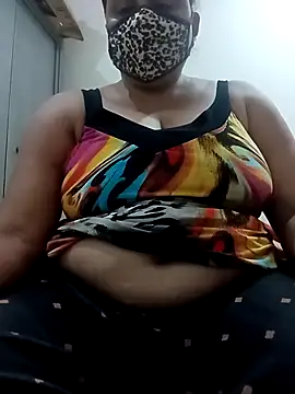 Snapshot of Rakhi_sawant143 chatting on 04-08-26, 03:06 Rakhi sawant143 online show from 04-08-26, 03:06
