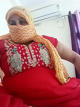 Snapshot of Rakhi_sawant143 chatting on 04-27-26, 09:40 Rakhi sawant143 online show from 04-27-26, 09:40