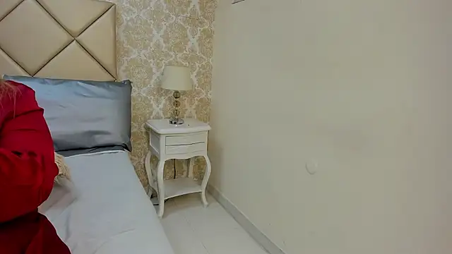 Snapshot of Natashanaughty chatting on 02-18-26, 11:55 Natashanaughty online show from 02-18-26, 11:55