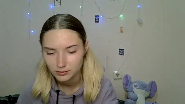  kikiclark   online show from 09-14-25, 08:41