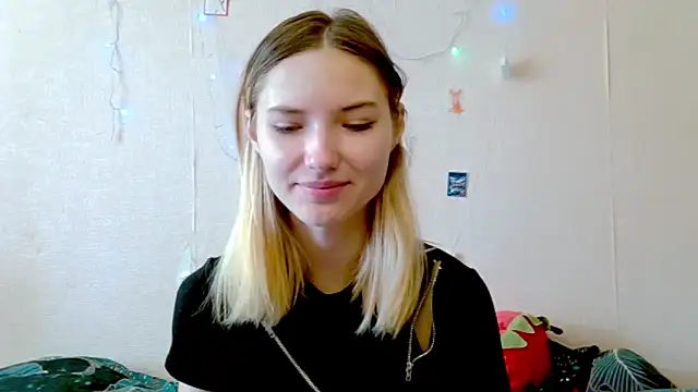  kikiclark   online show from 09-19-25, 09:22