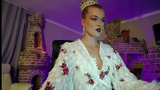 MysticVenus  online show from 10-07-25, 04:59