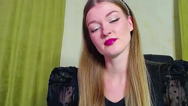 MysticVenus  online show from 12-19-25, 03:08