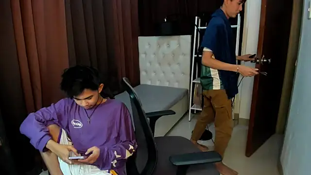 xxxhugecocktwinkxxx online show from 10-09-25, 05:44