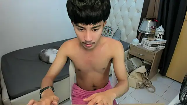 xxxhugecocktwinkxxx online show from 11-21-25, 05:11