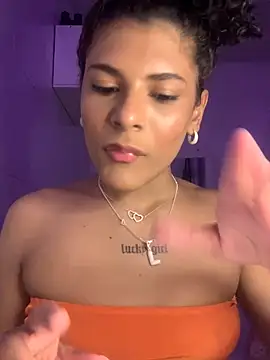 luluzinhax online show from 11-13-25, 04:55