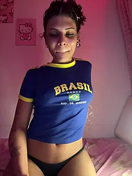 Snapshot of luluzinhax chatting on 05-16-26, 03:36 luluzinhax online show from 05-16-26, 03:36