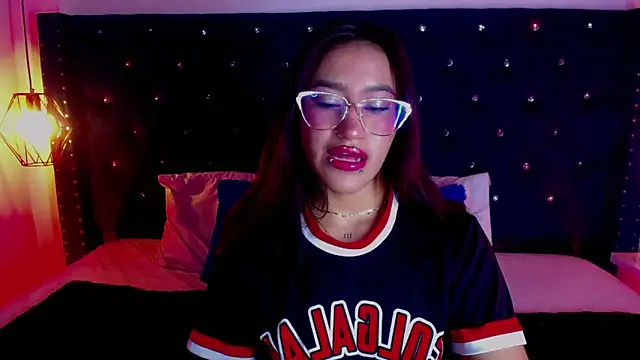 Snapshot of miss_aris chatting on 02-07-26, 04:05 miss aris online show from 02-07-26, 04:05