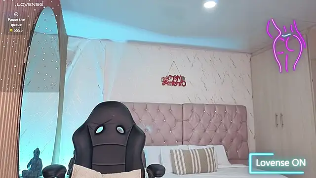 Snapshot of eliza_eup chatting on 12-14-25, 07:40 eliza eup online show from 12-14-25, 07:40