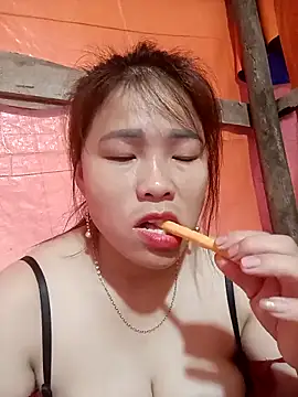 Snapshot of sumy-00 chatting on 10-03-25, 12:40 sumy-00 online show from 10-03-25, 12:40