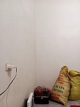 Snapshot of sumy-00 chatting on 11-13-25, 02:54 sumy-00 online show from 11-13-25, 02:54