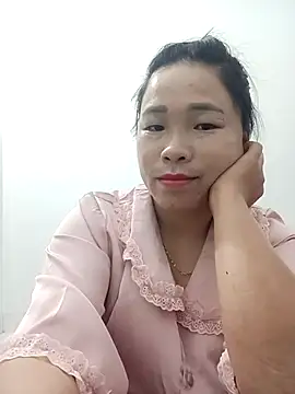 Snapshot of sumy-00 chatting on 05-12-26, 04:37 sumy-00 online show from 05-12-26, 04:37