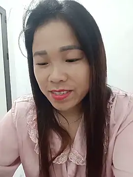 Snapshot of sumy-00 chatting on 05-21-26, 03:52 sumy-00 online show from 05-21-26, 03:52