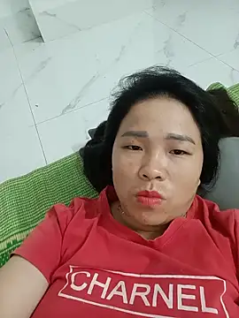 Snapshot of sumy-00 chatting on 05-22-26, 03:39 sumy-00 online show from 05-22-26, 03:39