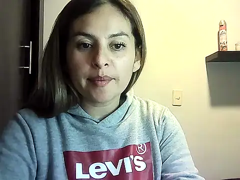 Valery  Rouse  online show from 04-08-26, 09:59