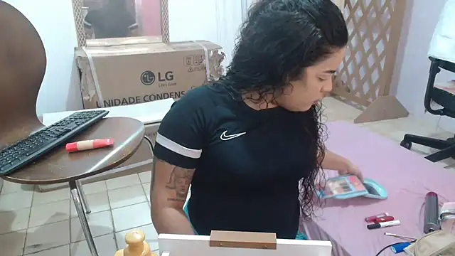 Snapshot of SecretBrunette chatting on 10-12-25, 11:59 SecretBrunette online show from 10-12-25, 11:59