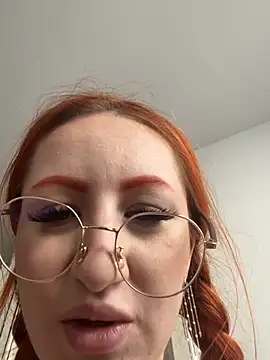 Snapshot of DaddysLittleSlutfox chatting on 07-12-26, 02:41 DaddysLittleSlutfox online show from 07-12-26, 02:41