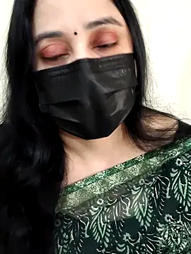 Snapshot of Monica_cams chatting on 10-13-25, 03:34 Monica cams online show from 10-13-25, 03:34