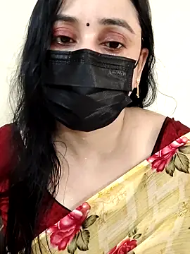 Snapshot of Monica_cams chatting on 10-15-25, 03:39 Monica cams online show from 10-15-25, 03:39