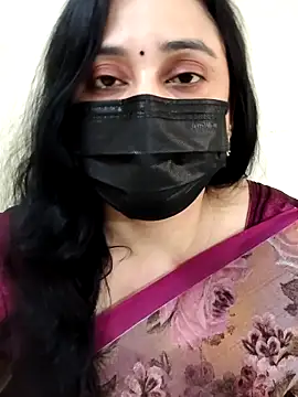 Snapshot of Monica_cams chatting on 10-17-25, 04:53 Monica cams online show from 10-17-25, 04:53