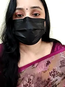 Snapshot of Monica_cams chatting on 10-18-25, 02:07 Monica cams online show from 10-18-25, 02:07