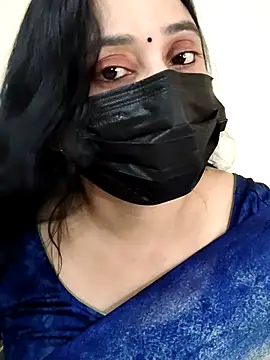 Snapshot of Monica_cams chatting on 10-27-25, 04:16 Monica cams online show from 10-27-25, 04:16