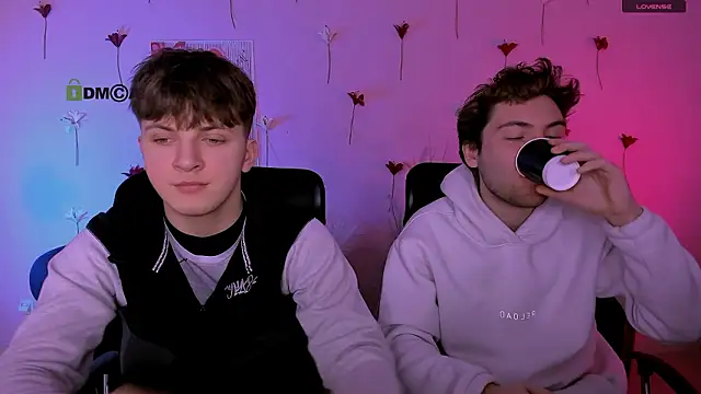 travis wolf  online show from 02-22-26, 10:03