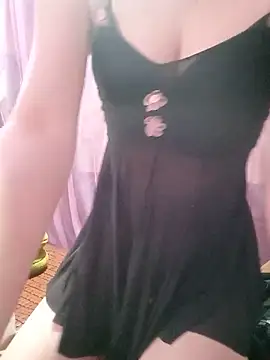 Snapshot of CherryBeii chatting on 05-17-26, 10:28 CherryBeii online show from 05-17-26, 10:28