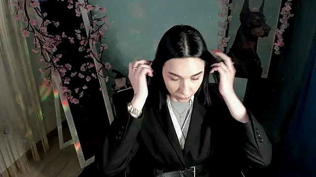 Snapshot of Bella_Night4 chatting on 12-22-25, 07:38 Bella Night4 online show from 12-22-25, 07:38