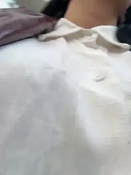 Snapshot of VendiMur chatting on 09-12-25, 04:12 VendiMur online show from 09-12-25, 04:12