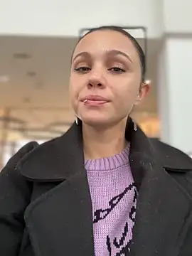 Snapshot of VendiMur chatting on 09-15-25, 03:28 VendiMur online show from 09-15-25, 03:28